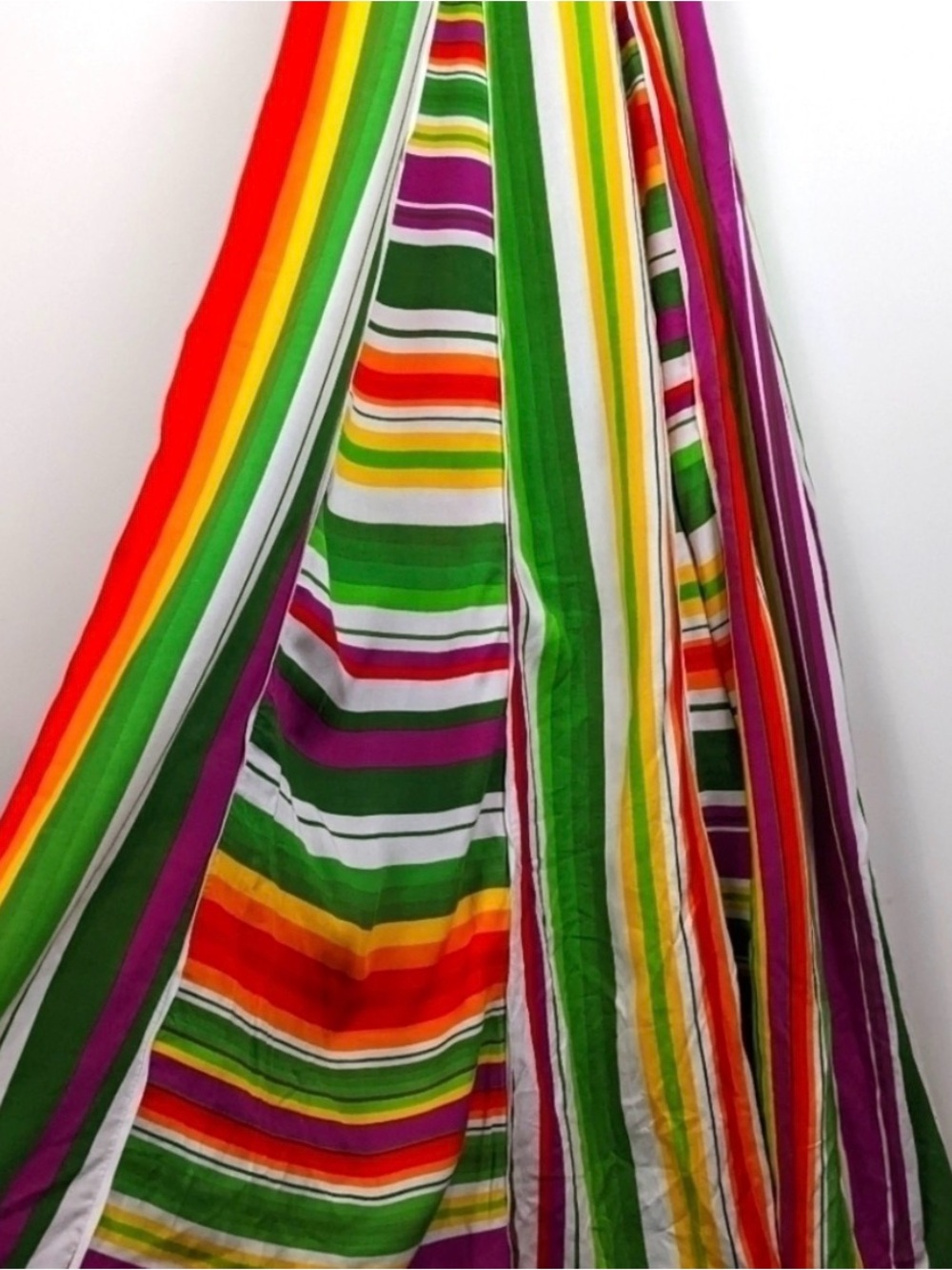 🌈 Farm Rio Rainbow Maxi Halter Dress - Eclectic & Cotton - Picture 13 of 13